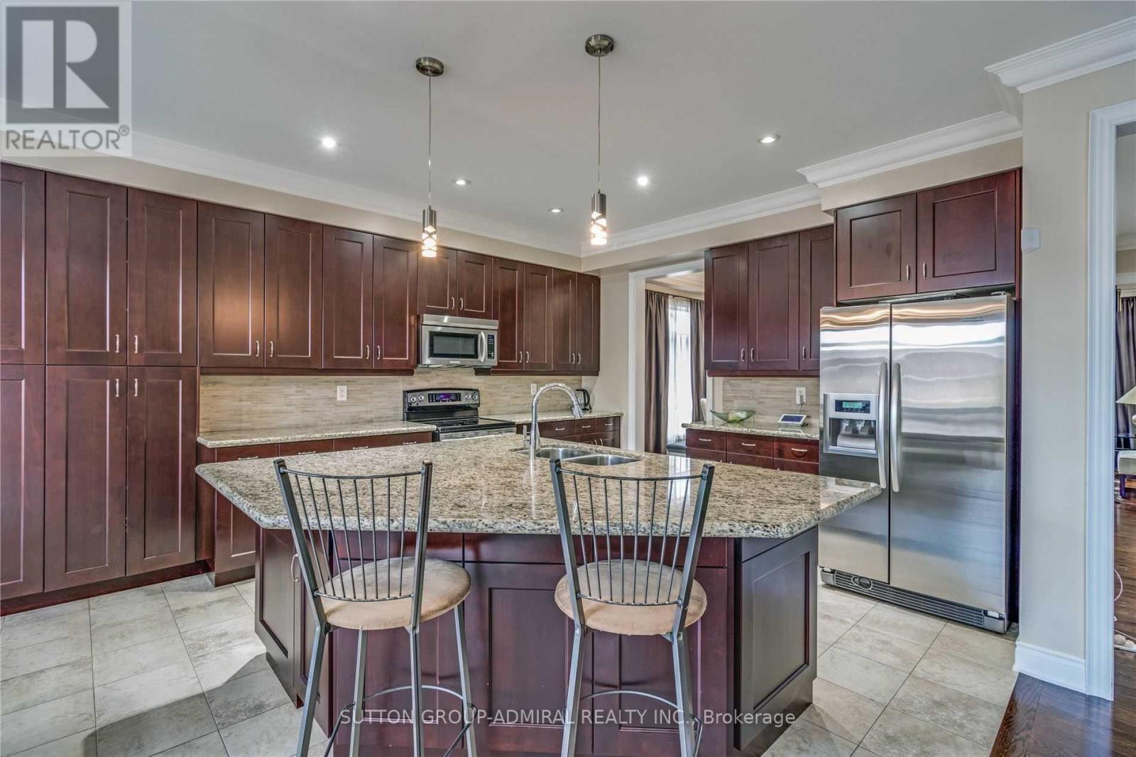 305 Ilan Ramon Boulevard, Vaughan, Ontario  L6A 0W4 - Photo 11 - N12215403