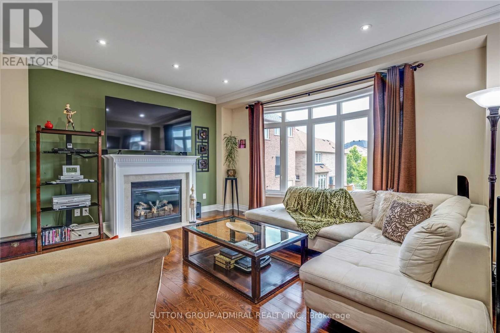 305 Ilan Ramon Boulevard, Vaughan, Ontario  L6A 0W4 - Photo 13 - N12215403