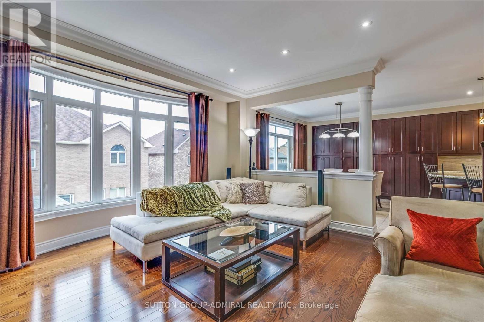 305 Ilan Ramon Boulevard, Vaughan, Ontario  L6A 0W4 - Photo 14 - N12215403