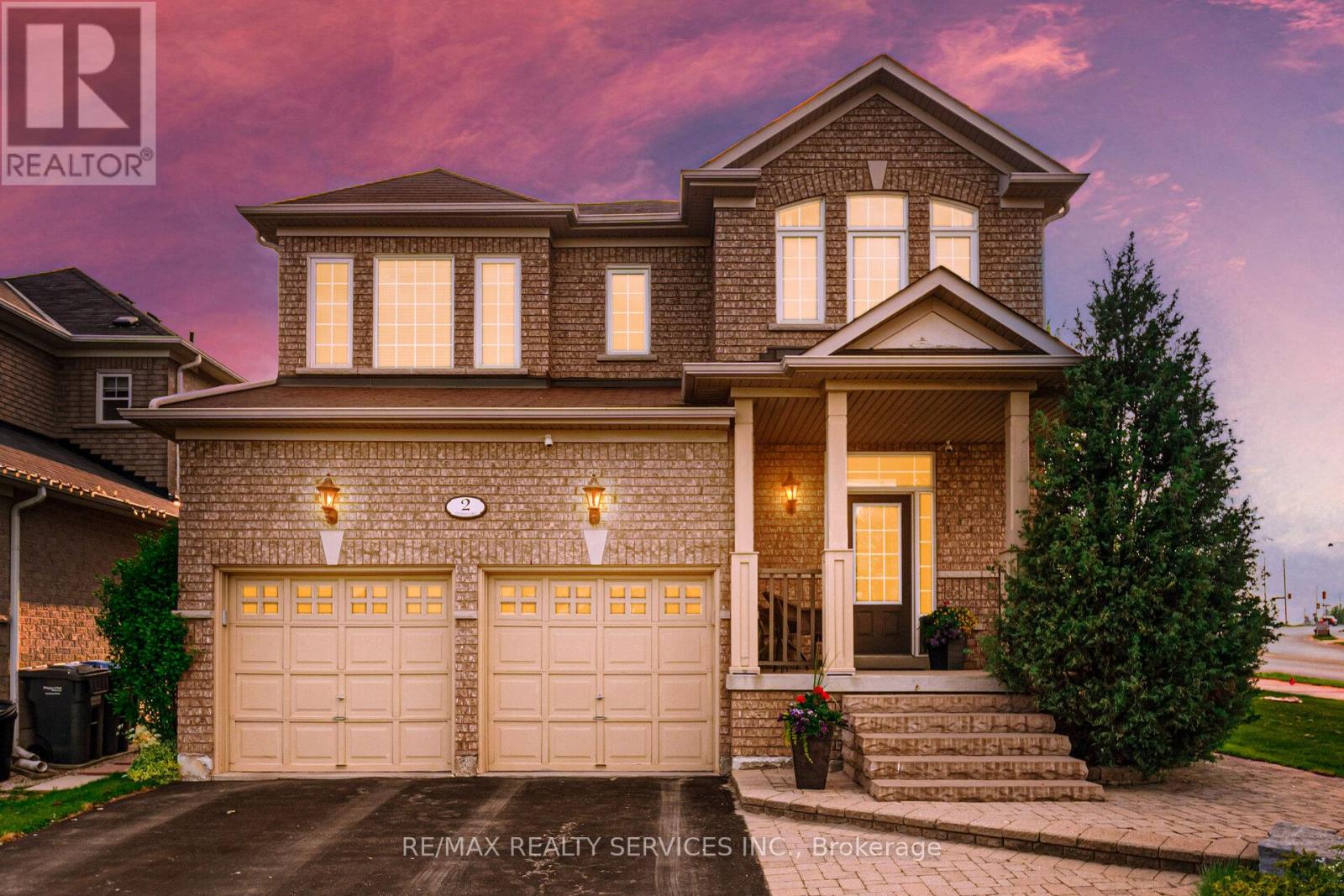 2 STONEYLAKE AVENUE, Brampton, Ontario