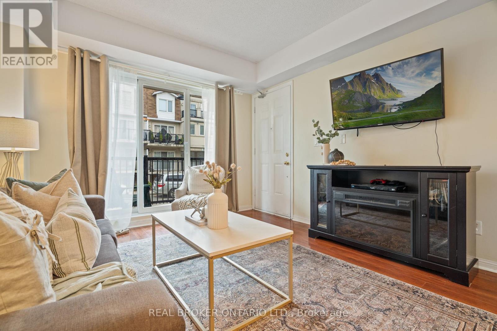 2066 - 3047 Finch Avenue W, Toronto (Humbermede), Ontario  M9M 0A5 - Photo 7 - W12218252