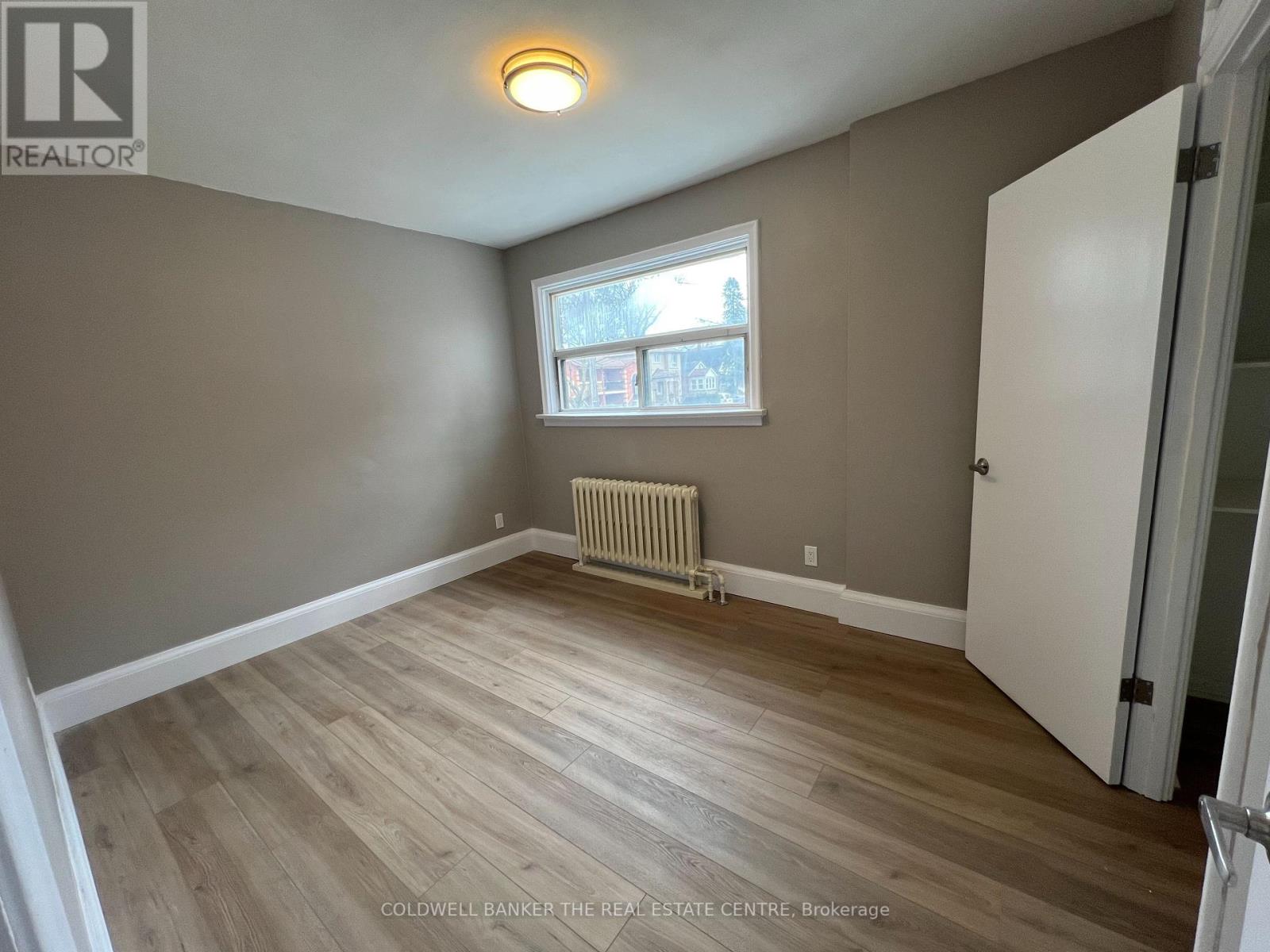 4 - 108 Grandville Avenue, Toronto (Rockcliffe-Smythe), Ontario  M6N 4V2 - Photo 8 - W12218277