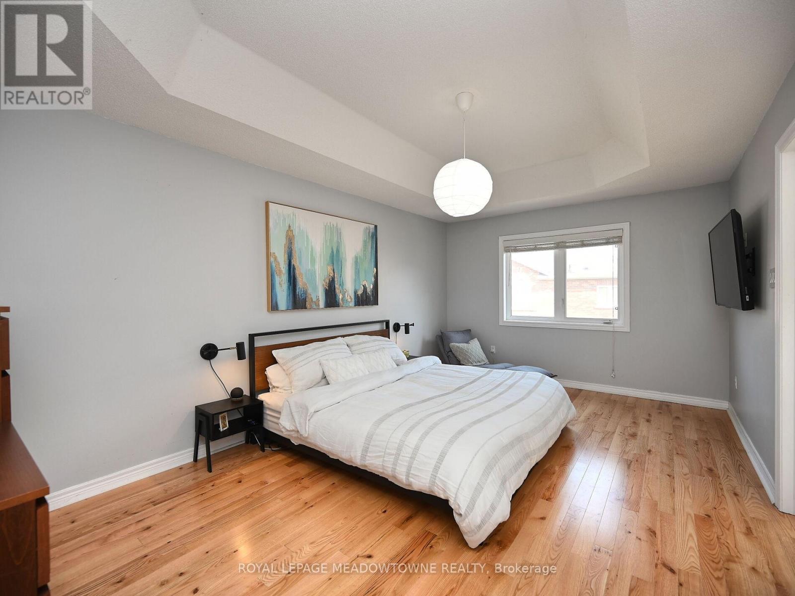 906 Oasis Drive, Mississauga, Ontario  L5V 0C7 - Photo 24 - W12218334
