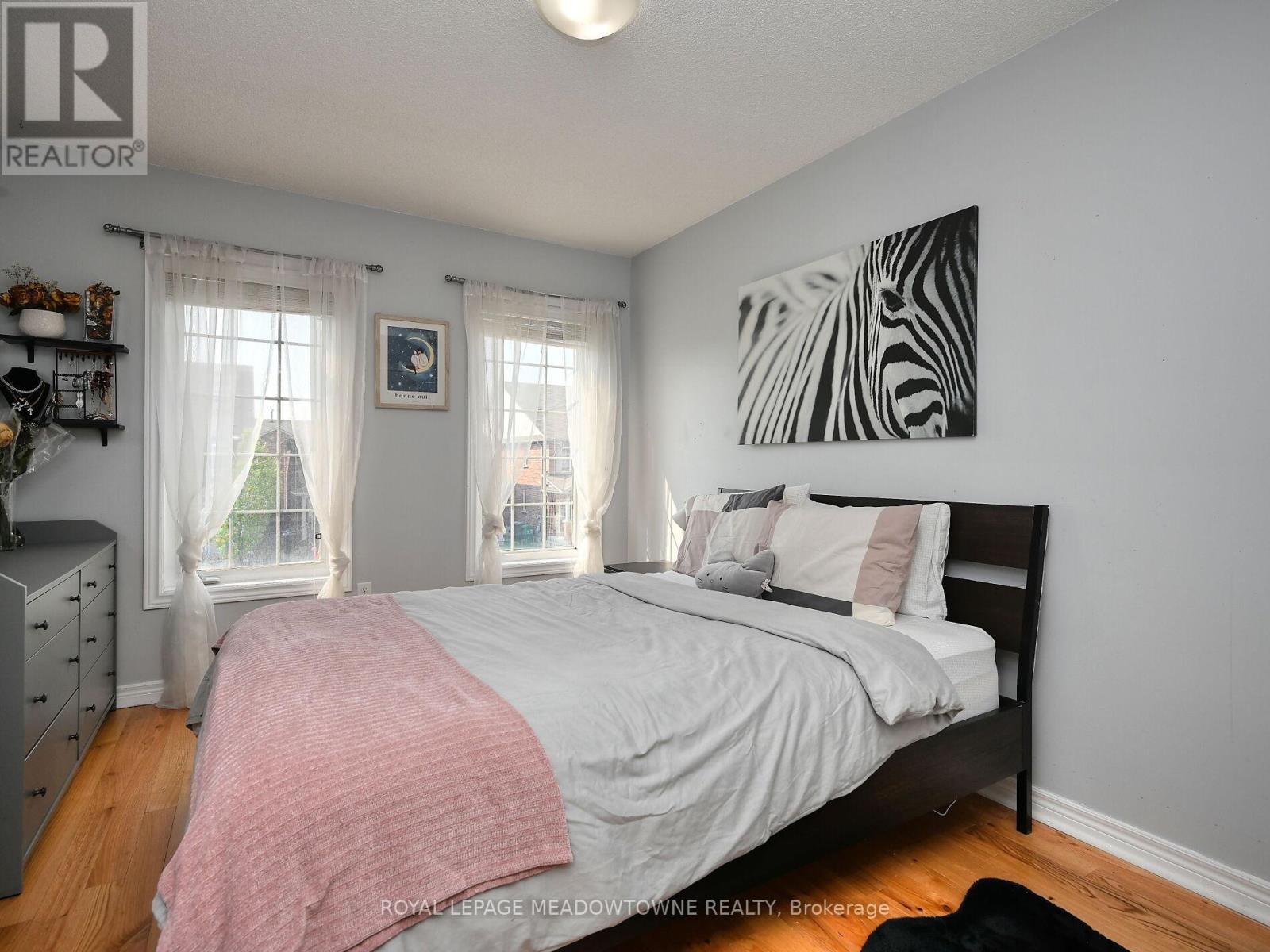 906 Oasis Drive, Mississauga, Ontario  L5V 0C7 - Photo 38 - W12218334