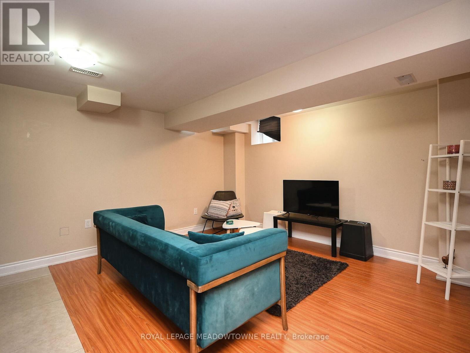 906 Oasis Drive, Mississauga, Ontario  L5V 0C7 - Photo 42 - W12218334
