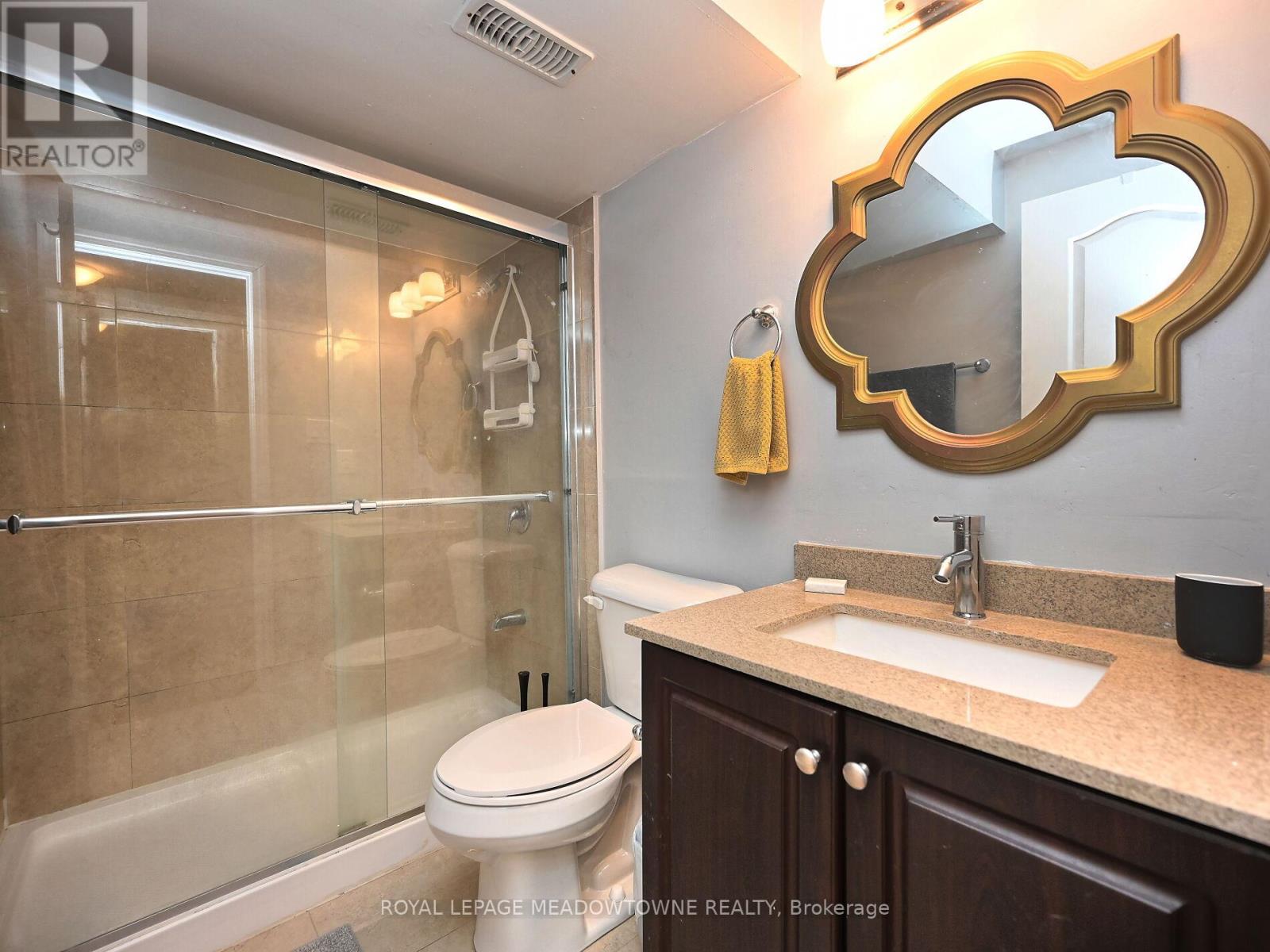 906 Oasis Drive, Mississauga, Ontario  L5V 0C7 - Photo 46 - W12218334