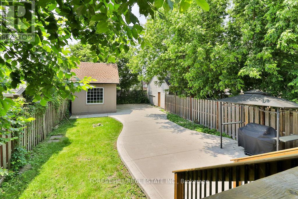 112 Thirtieth Street, Toronto (Alderwood), Ontario  M8W 3B8 - Photo 42 - W12218379