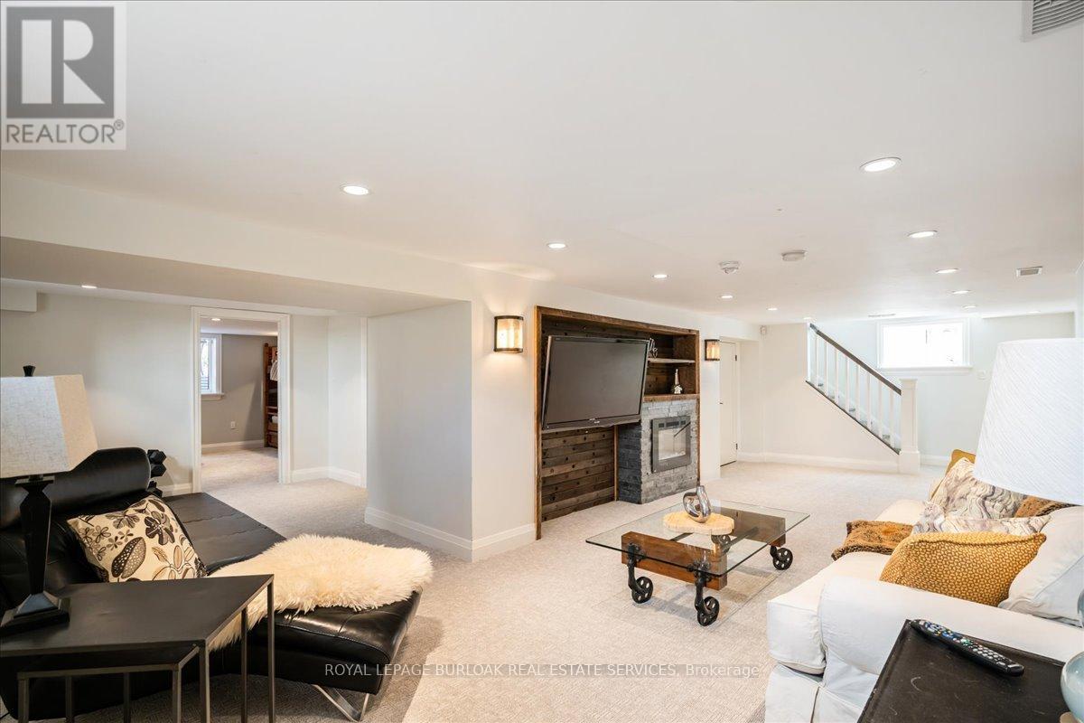 573 Woodland Avenue, Burlington, Ontario  L7R 2S3 - Photo 25 - W12218399