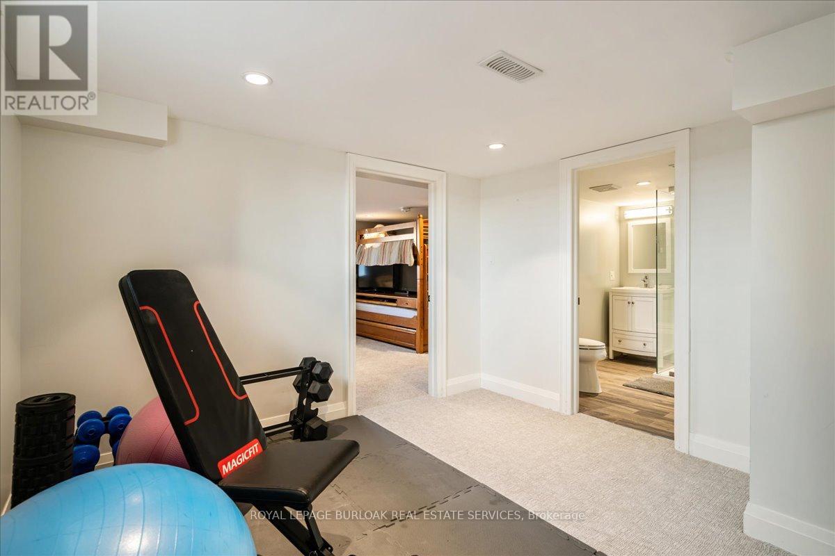 573 Woodland Avenue, Burlington, Ontario  L7R 2S3 - Photo 27 - W12218399