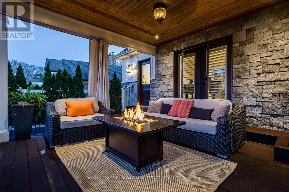 573 Woodland Avenue, Burlington, Ontario  L7R 2S3 - Photo 36 - W12218399