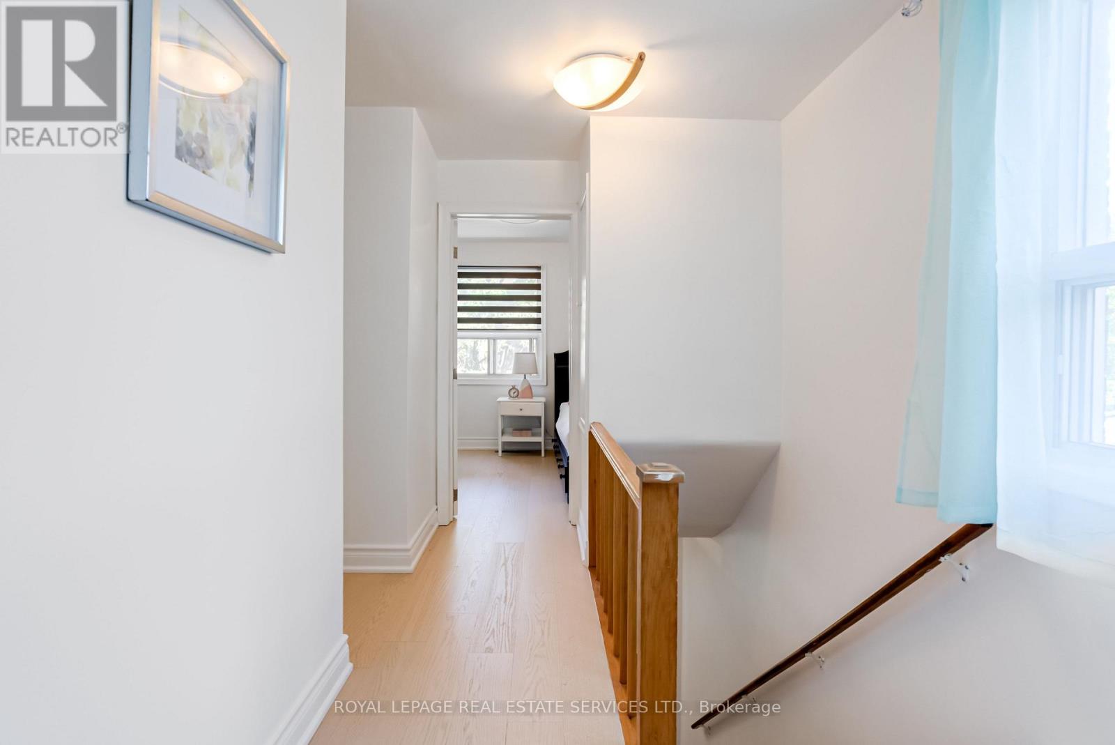 34 Skylark Road, Toronto (Lambton Baby Point), Ontario  M6S 4M4 - Photo 19 - W12218461