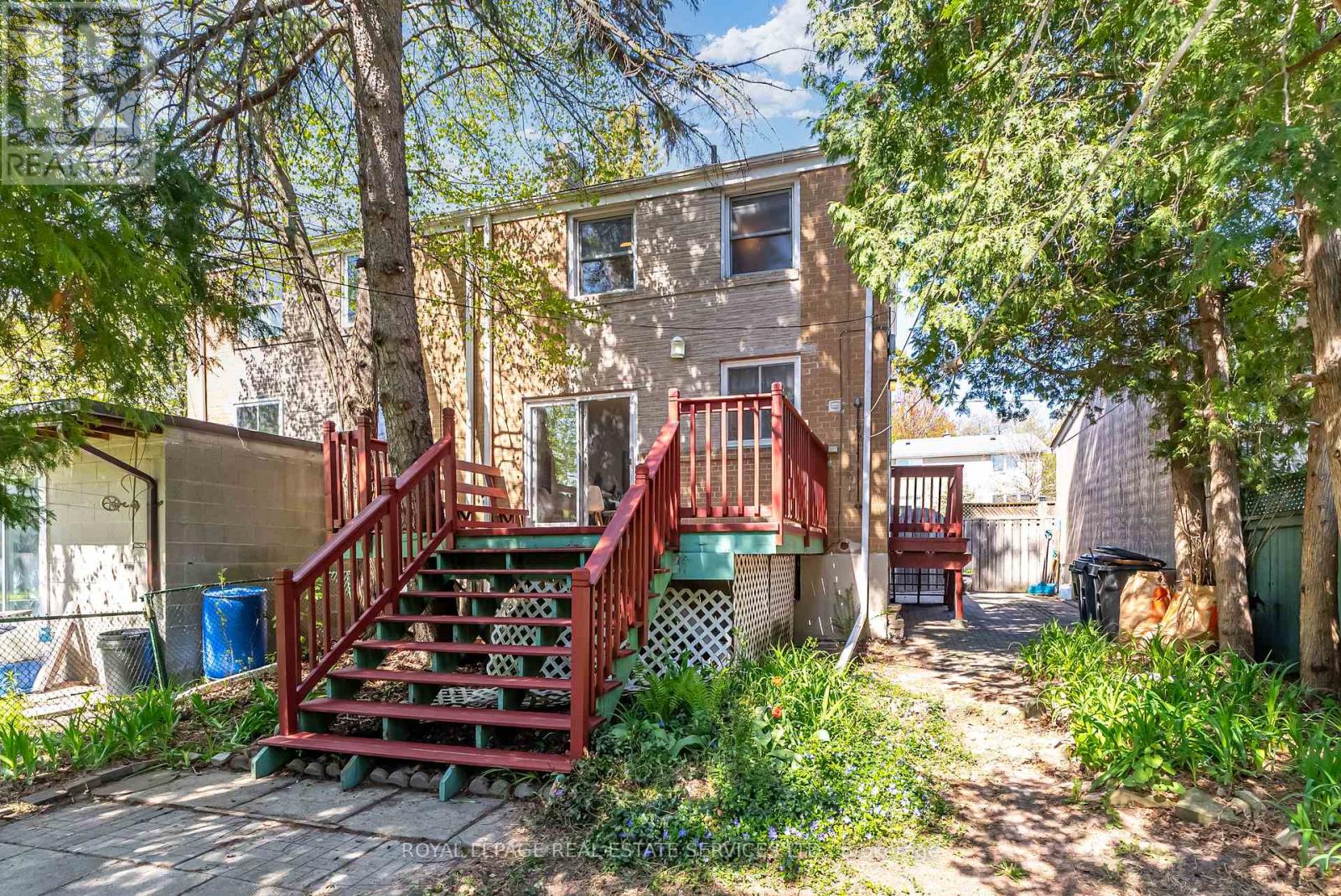 34 Skylark Road, Toronto (Lambton Baby Point), Ontario  M6S 4M4 - Photo 31 - W12218461