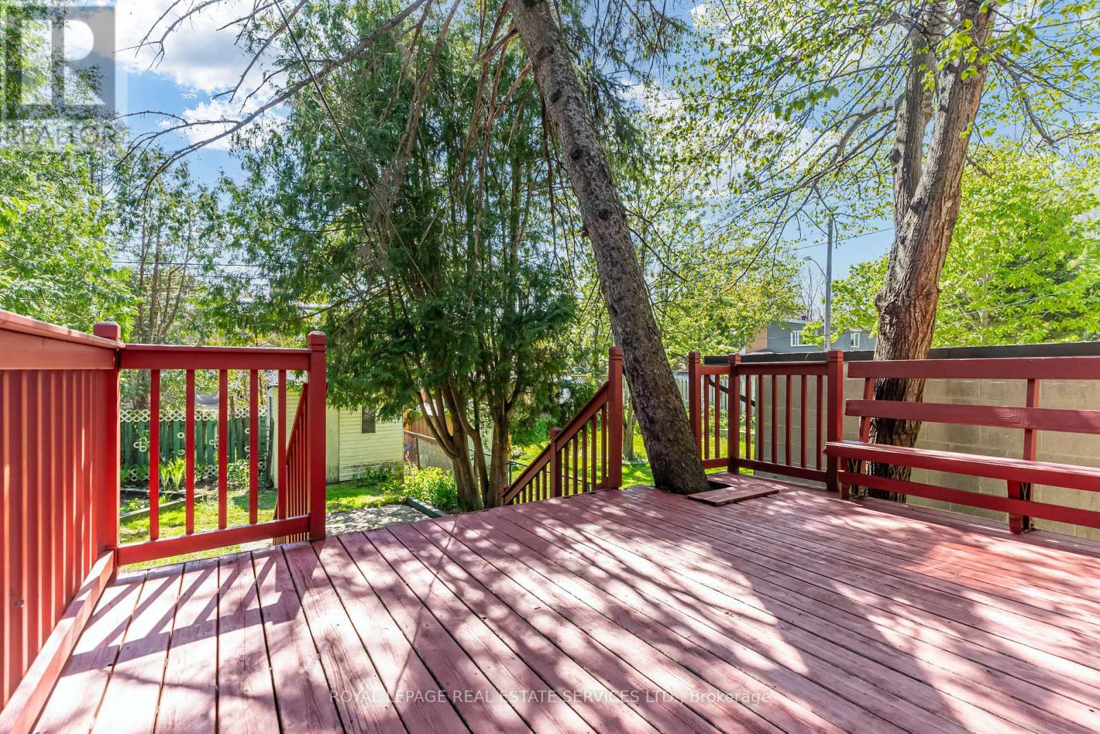 34 Skylark Road, Toronto (Lambton Baby Point), Ontario  M6S 4M4 - Photo 33 - W12218461
