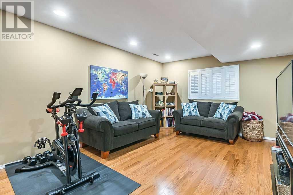 50 Springbank Rise Sw, Calgary, Alberta  T3H 4J6 - Photo 39 - A2226000