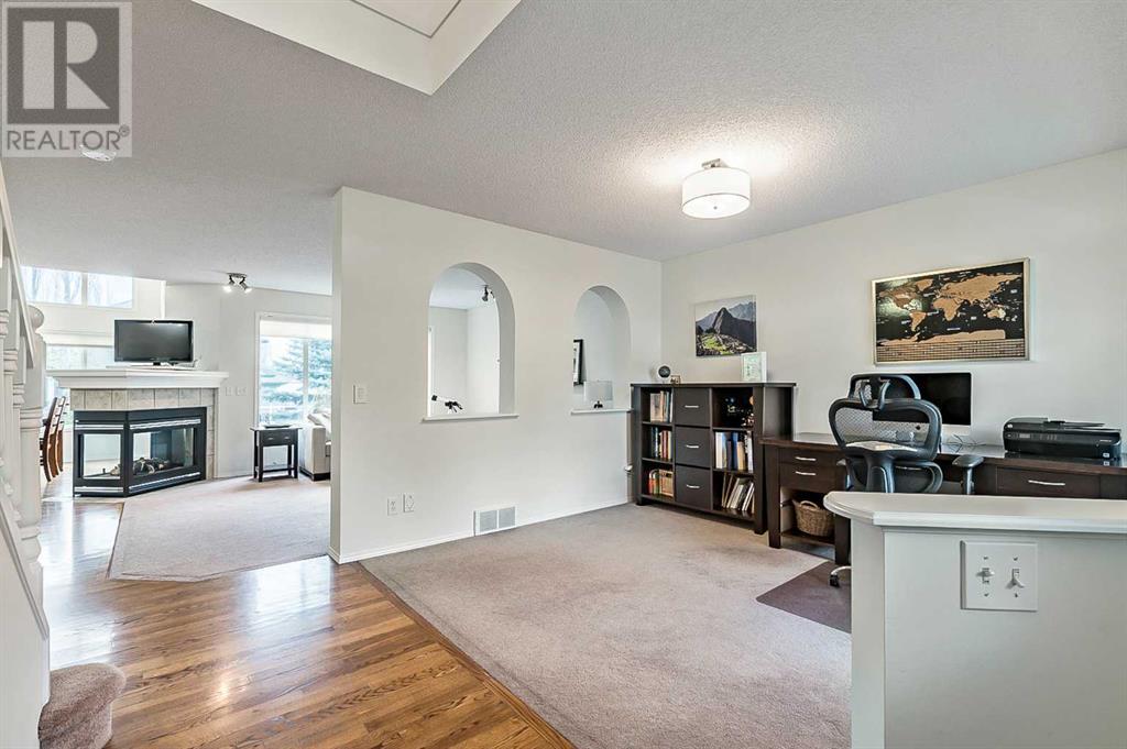 50 Springbank Rise Sw, Calgary, Alberta  T3H 4J6 - Photo 7 - A2226000