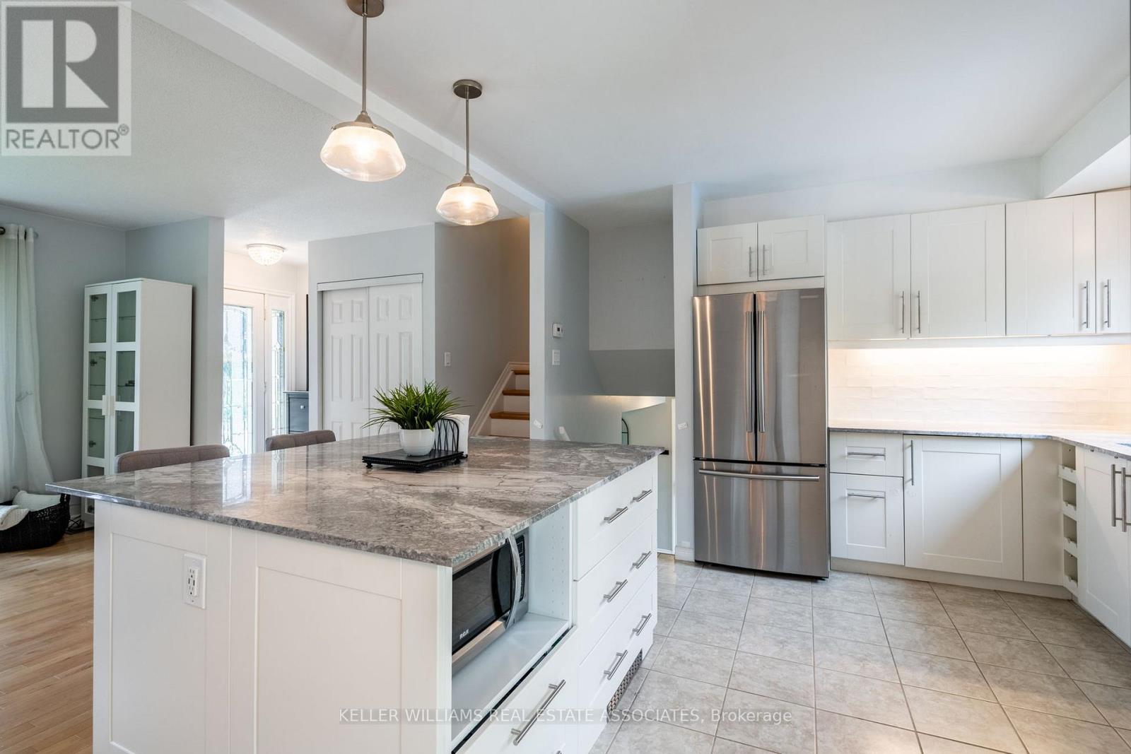 7 Michael Place, Guelph (Willow West/sugarbush/west Acres), Ontario  N1H 6R9 - Photo 8 - X12218266