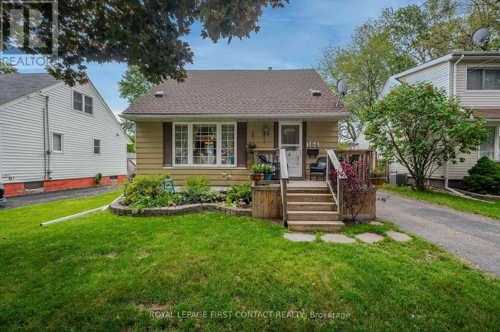 Property at 164 ADAIR AVENUE N image 1