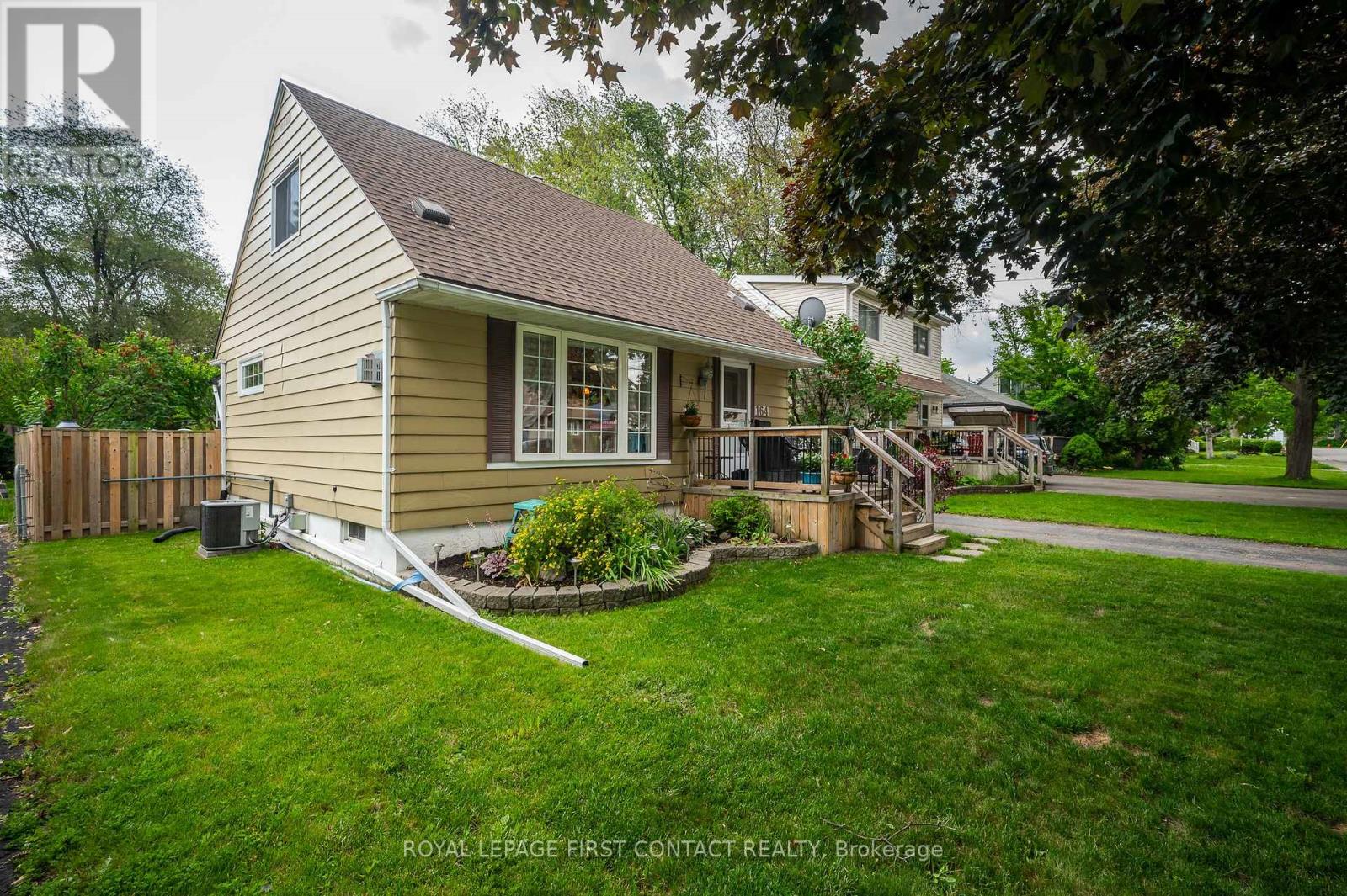 Property at 164 ADAIR AVENUE N image 3