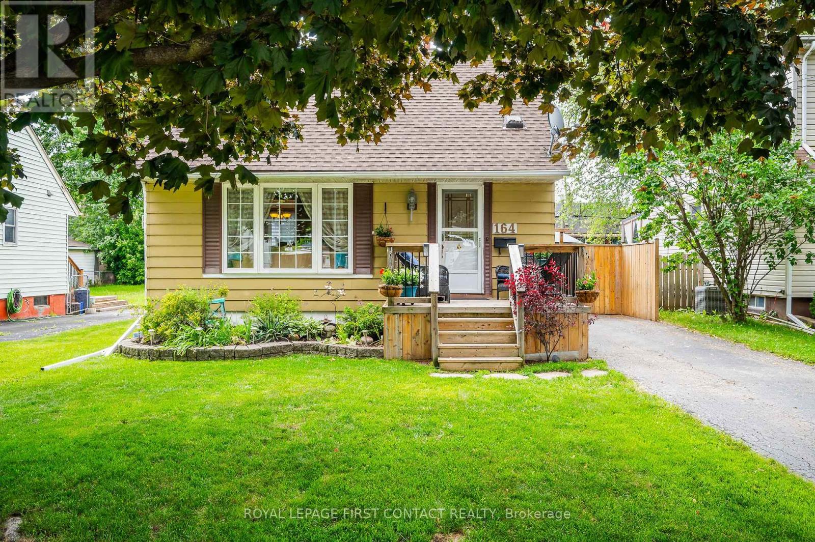 Property at 164 ADAIR AVENUE N image 4