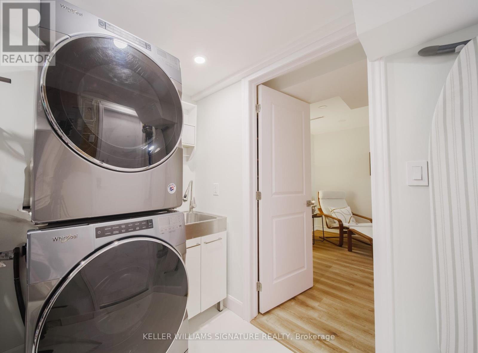54 Fairgreen Close, Cambridge, Ontario  N1T 1T6 - Photo 37 - X12218326