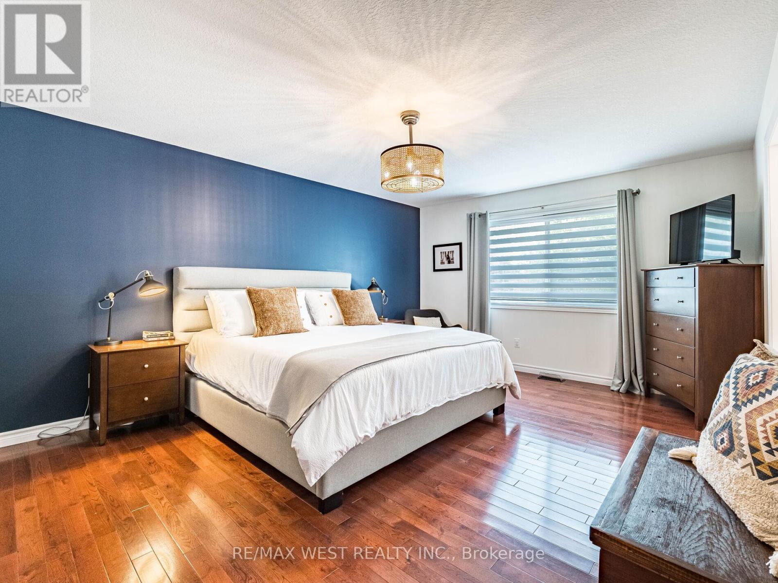 19 Bowen Drive, Guelph (Victoria North), Ontario  N1E 0C9 - Photo 17 - X12218328