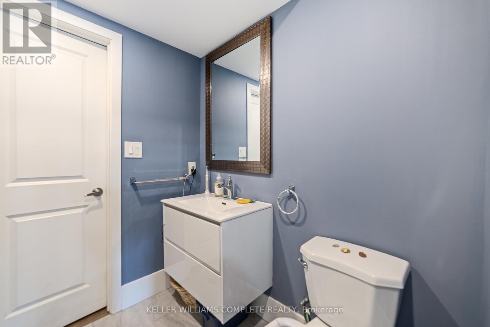 29 Gibson Avenue, Hamilton (Gibson), Ontario  L8L 6J4 - Photo 10 - X12218354