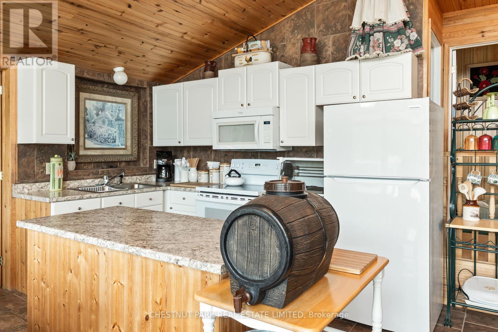 1601 Claude Brown Road, Minden Hills (Anson), Ontario  K0M 2K0 - Photo 14 - X12218410