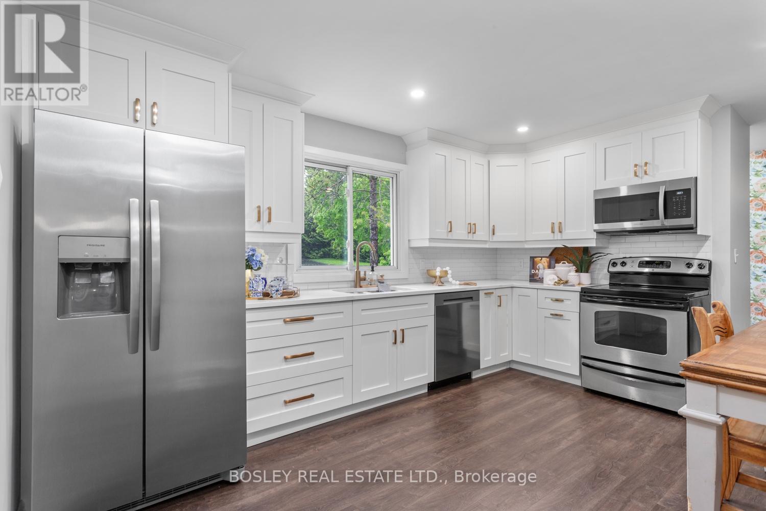 2 Oliver's Lane, Cobourg, Ontario  K9A 4V4 - Photo 13 - X12176254