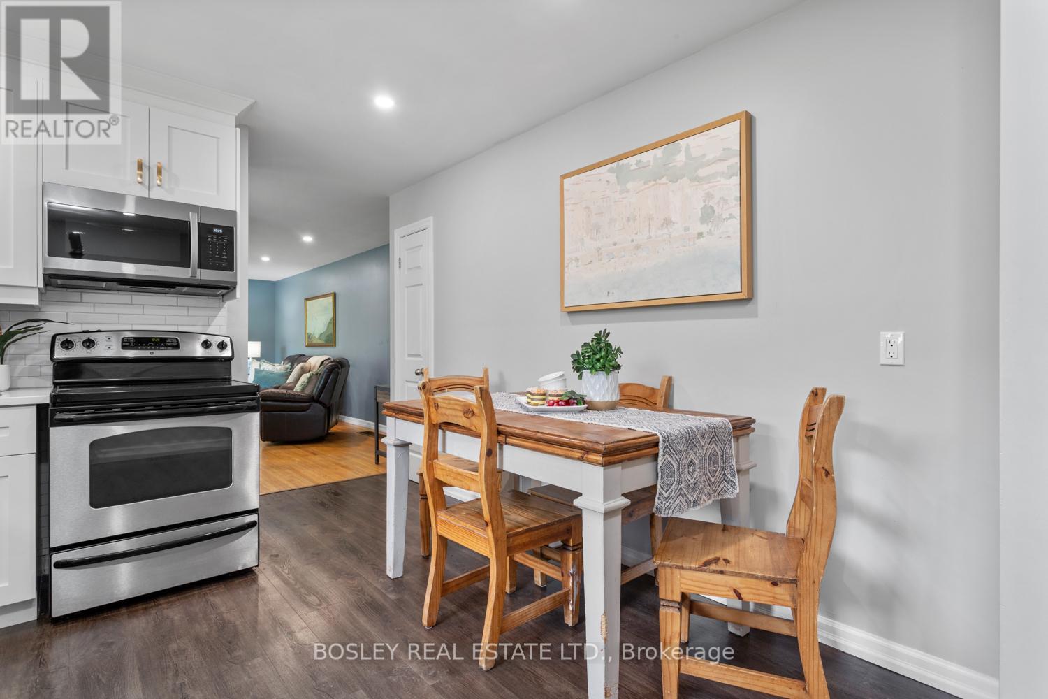 2 Oliver's Lane, Cobourg, Ontario  K9A 4V4 - Photo 18 - X12176254