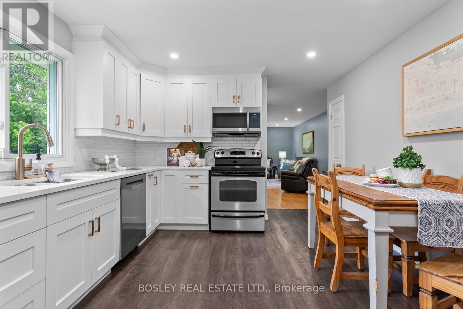 2 Oliver's Lane, Cobourg, Ontario  K9A 4V4 - Photo 17 - X12176254