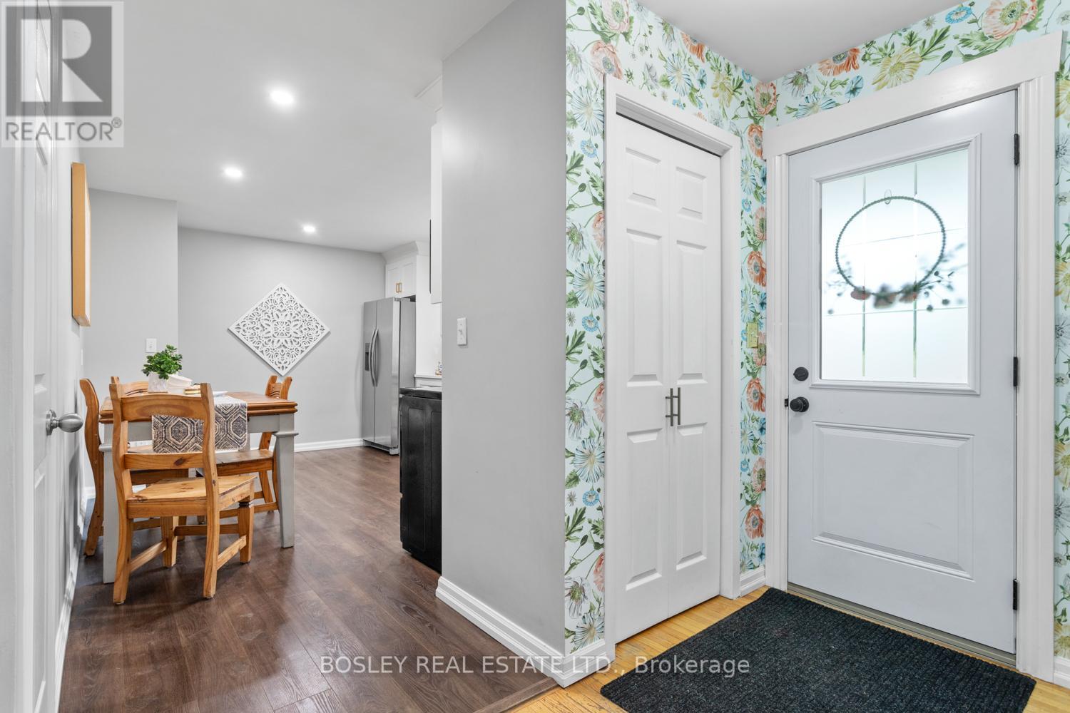 2 Oliver's Lane, Cobourg, Ontario  K9A 4V4 - Photo 8 - X12176254