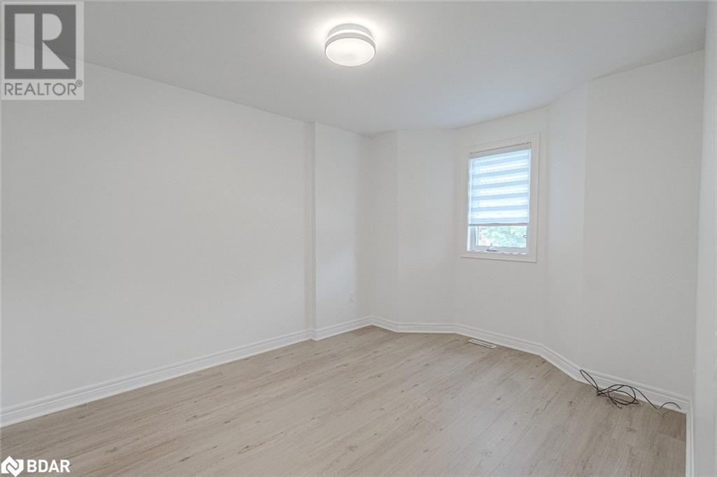1 Kenwell Court Unit# Upper, Wasaga Beach, Ontario  L0L 2P0 - Photo 12 - 40740558