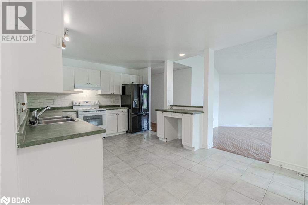 1 Kenwell Court Unit# Upper, Wasaga Beach, Ontario  L0L 2P0 - Photo 4 - 40740558