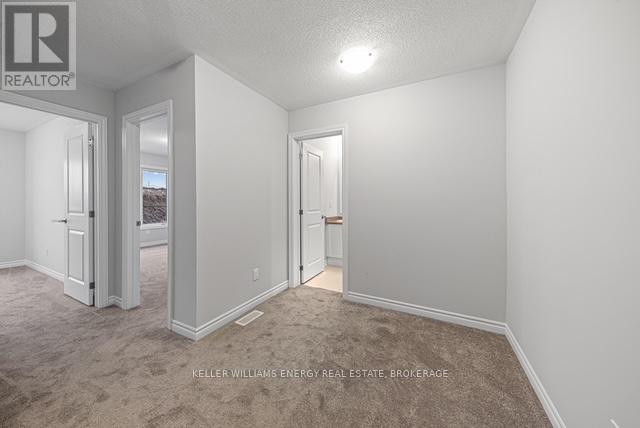 1188 Greentree Path N, Oshawa, Ontario  L1H 8L7 - Photo 19 - E12218597