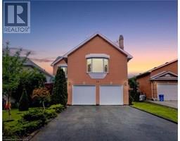 14 POMPANO Court, Hamilton, Ontario