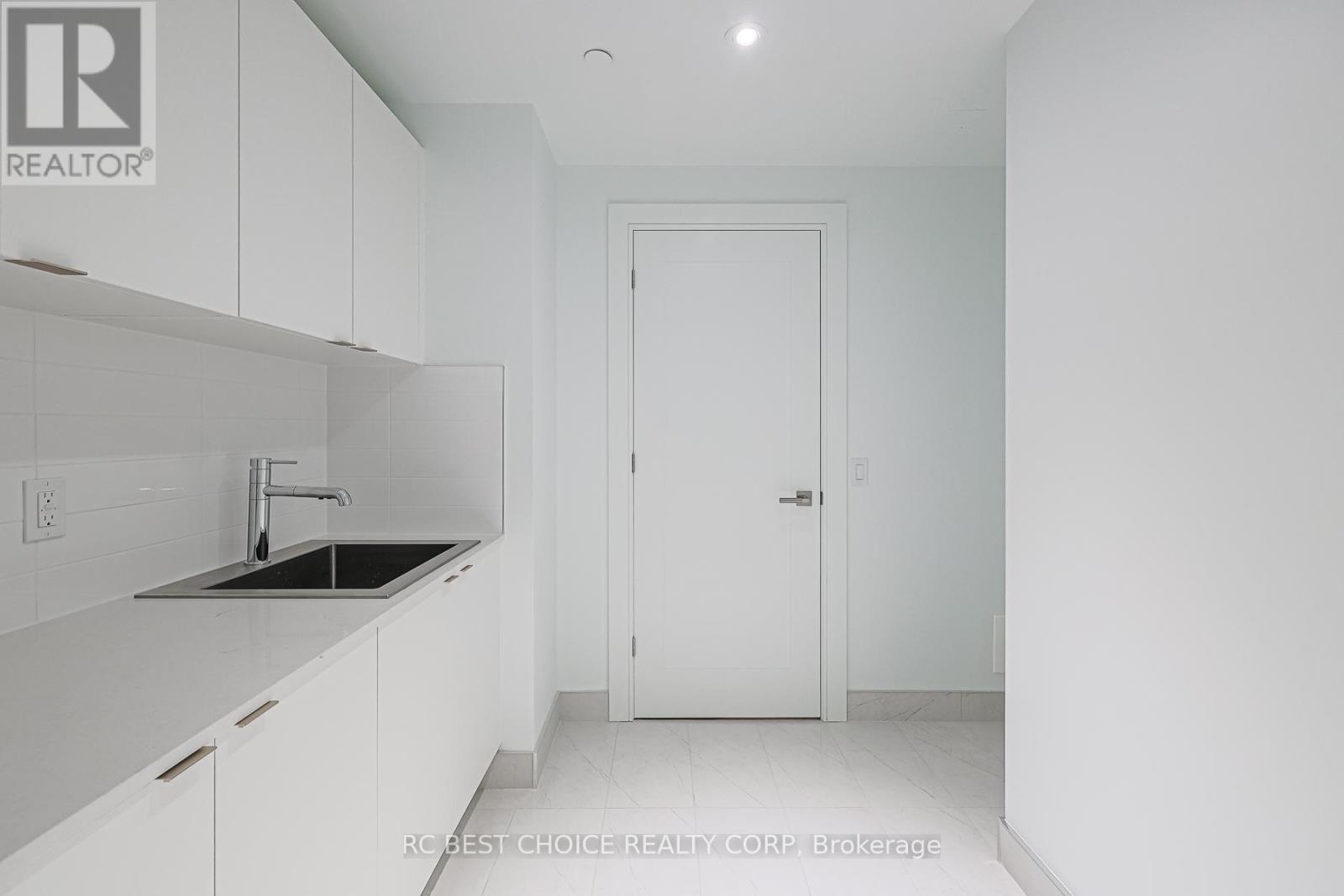 606 - 455 Wellington Street W, Toronto, Ontario  M5J 2R2 - Photo 33 - C12213522