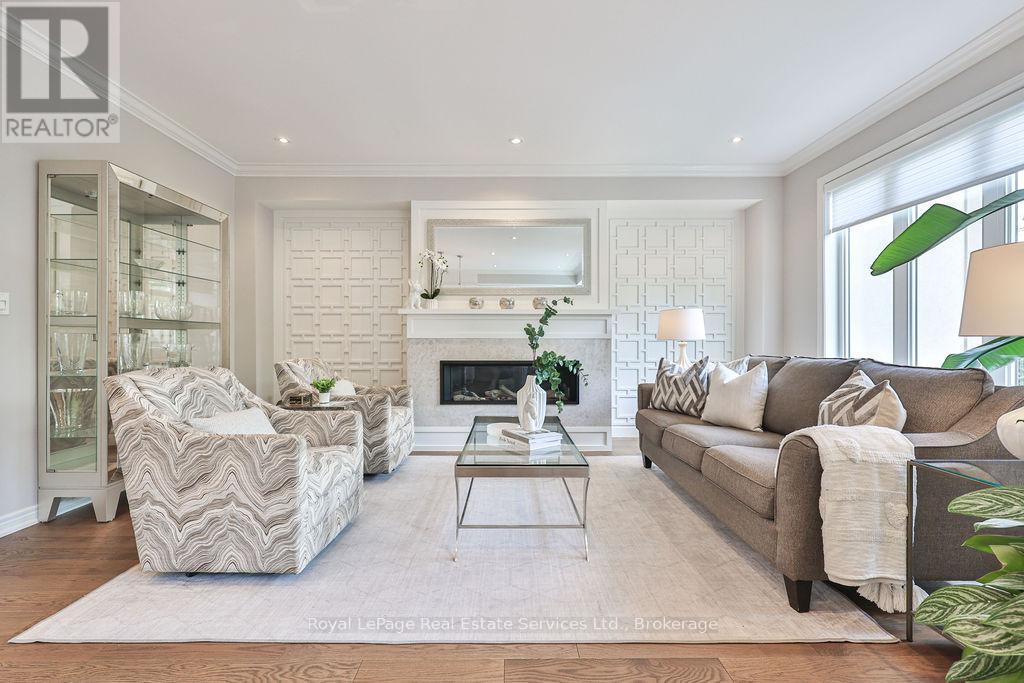 34 - 2400 Neyagawa Boulevard, Oakville, Ontario  L6H 7P5 - Photo 11 - W12212286