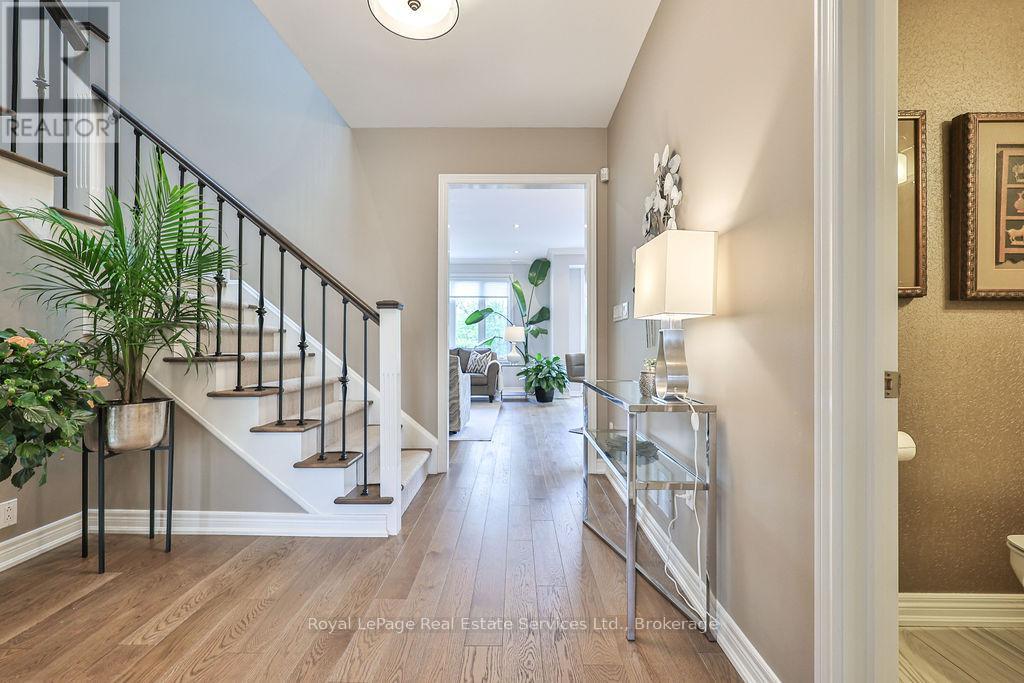 34 - 2400 Neyagawa Boulevard, Oakville, Ontario  L6H 7P5 - Photo 8 - W12212286