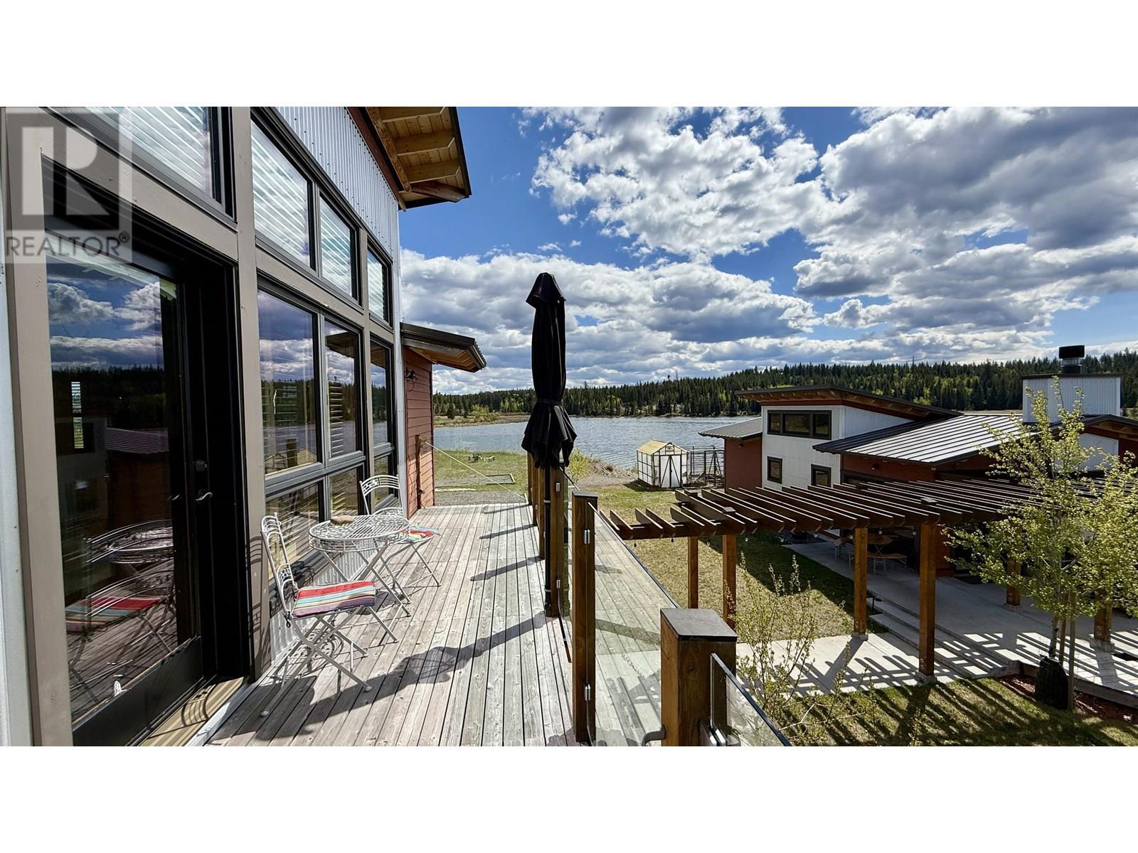 5460 Carlson Road, 100 Mile House, British Columbia  V0K 2E1 - Photo 15 - R3003159