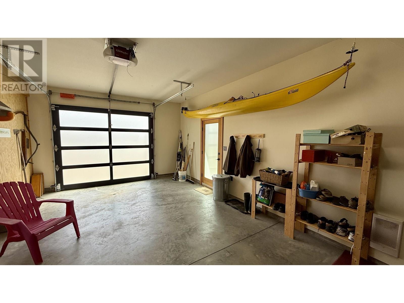 5460 Carlson Road, 100 Mile House, British Columbia  V0K 2E1 - Photo 17 - R3003159