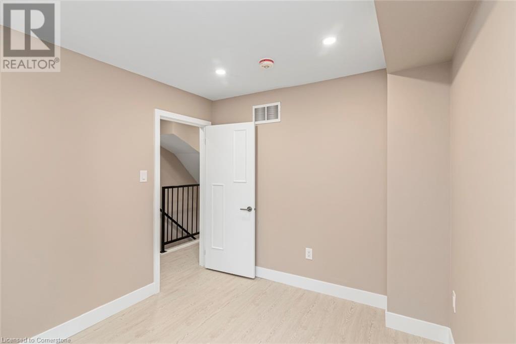 200 Sanford Avenue S, Hamilton, Ontario  L8M 2H2 - Photo 25 - 40740136