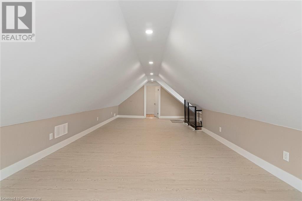200 Sanford Avenue S, Hamilton, Ontario  L8M 2H2 - Photo 37 - 40740136