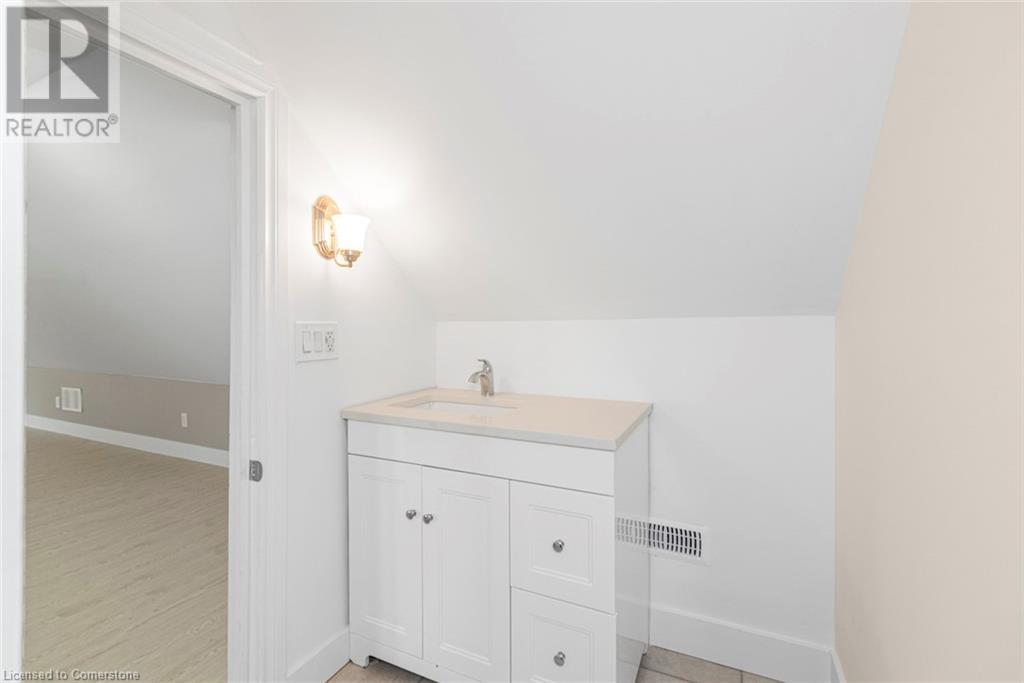 200 Sanford Avenue S, Hamilton, Ontario  L8M 2H2 - Photo 19 - 40740136