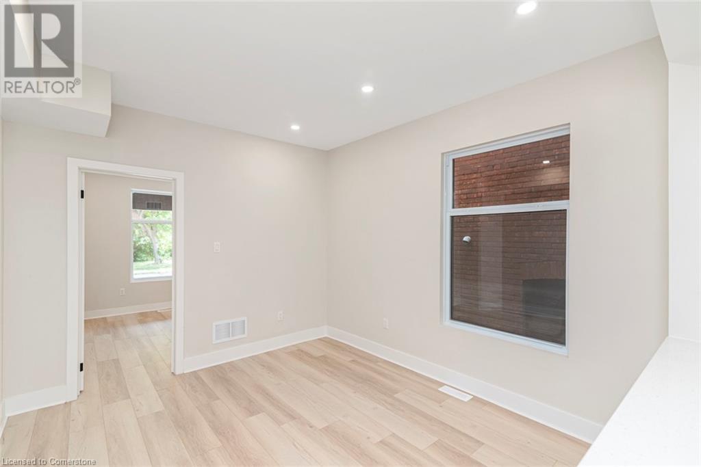 200 Sanford Avenue S, Hamilton, Ontario  L8M 2H2 - Photo 7 - 40740136