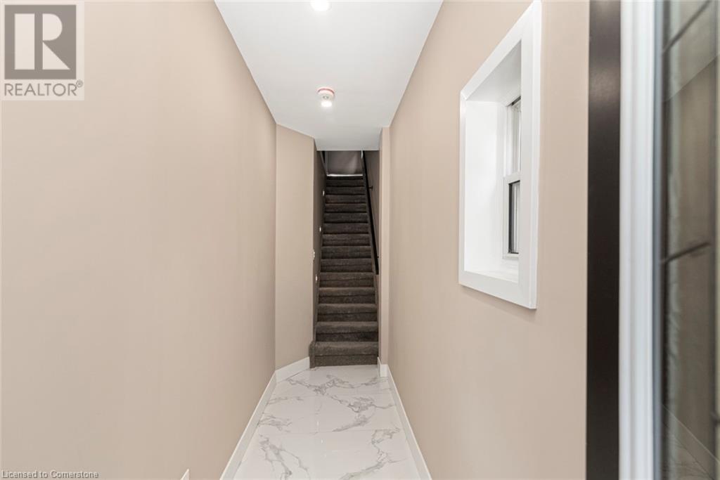 200 Sanford Avenue S, Hamilton, Ontario  L8M 2H2 - Photo 4 - 40740136