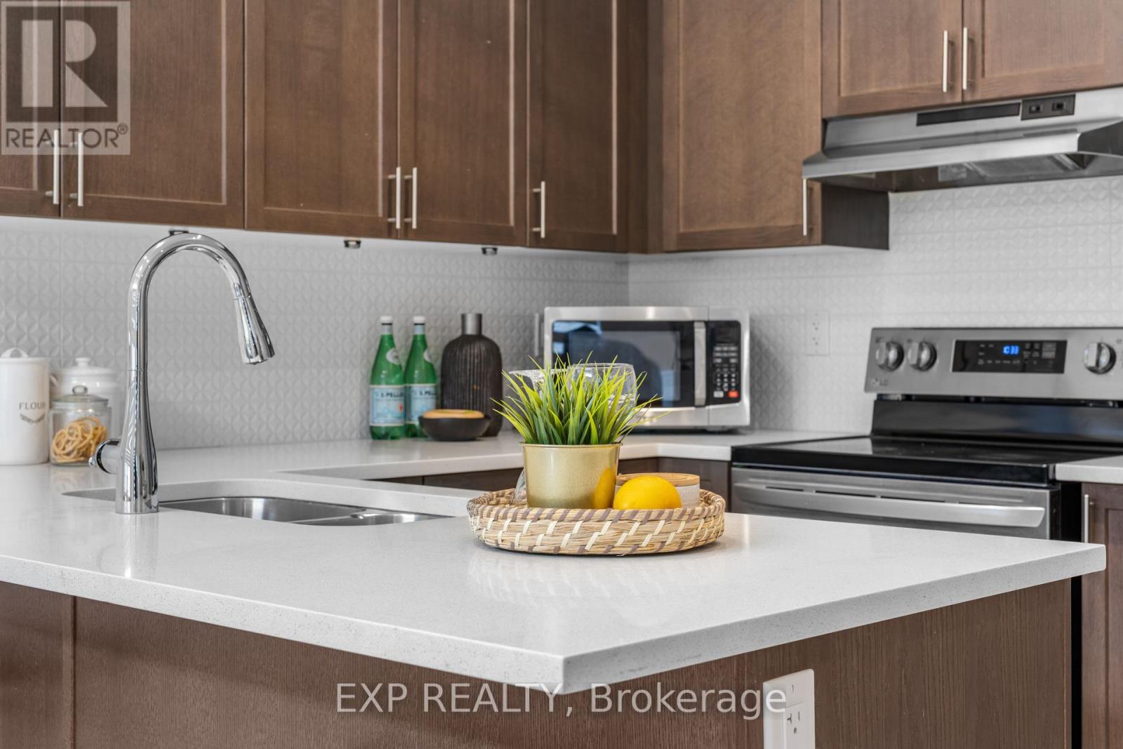 10 Hickling Lane, Ajax, Ontario  L1T 0P9 - Photo 19 - E12218181