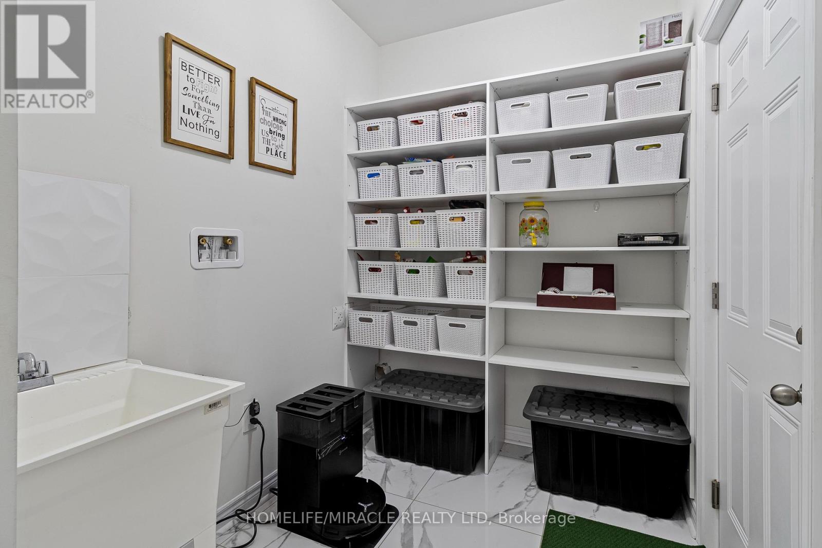 99 Benhurst Crescent, Brampton, Ontario  L7A 5A4 - Photo 18 - W12217320