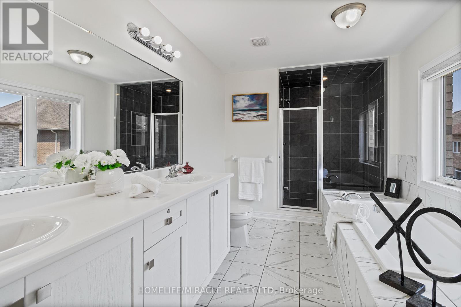 99 Benhurst Crescent, Brampton, Ontario  L7A 5A4 - Photo 23 - W12217320