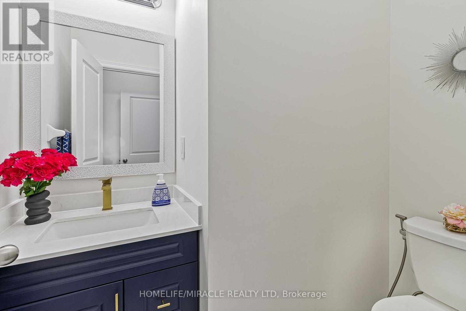99 Benhurst Crescent, Brampton, Ontario  L7A 5A4 - Photo 19 - W12217320