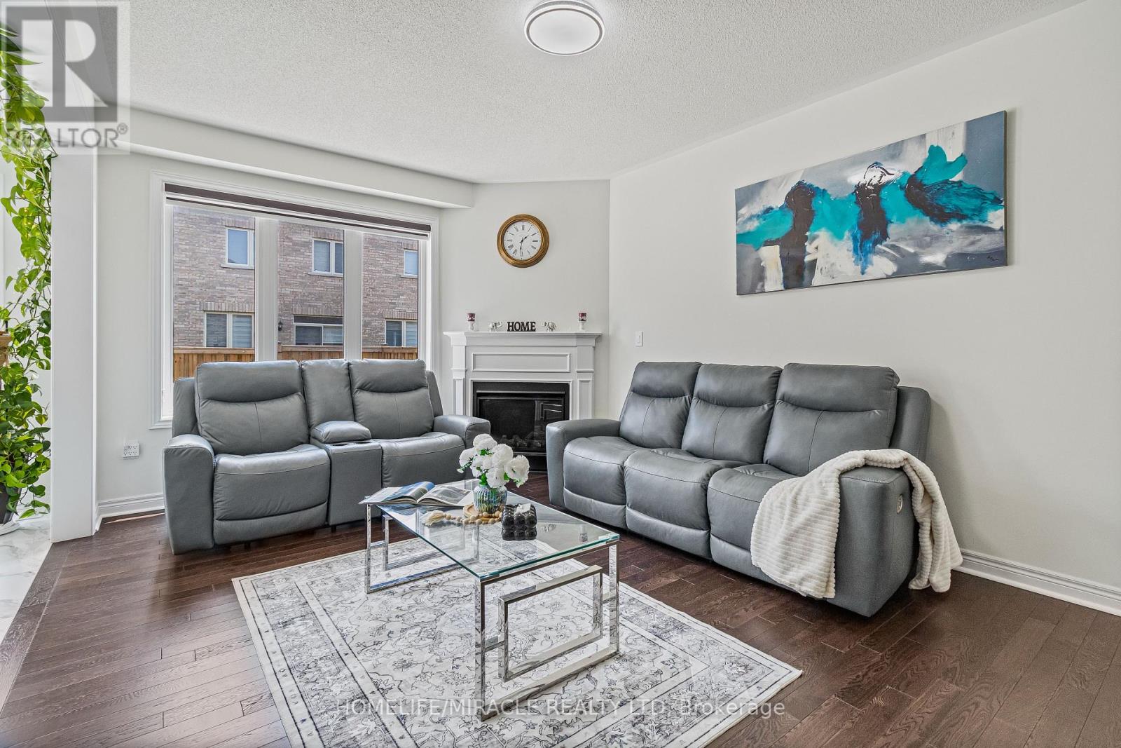 99 Benhurst Crescent, Brampton, Ontario  L7A 5A4 - Photo 10 - W12217320